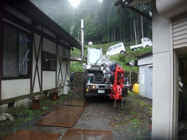 クレーン搬入